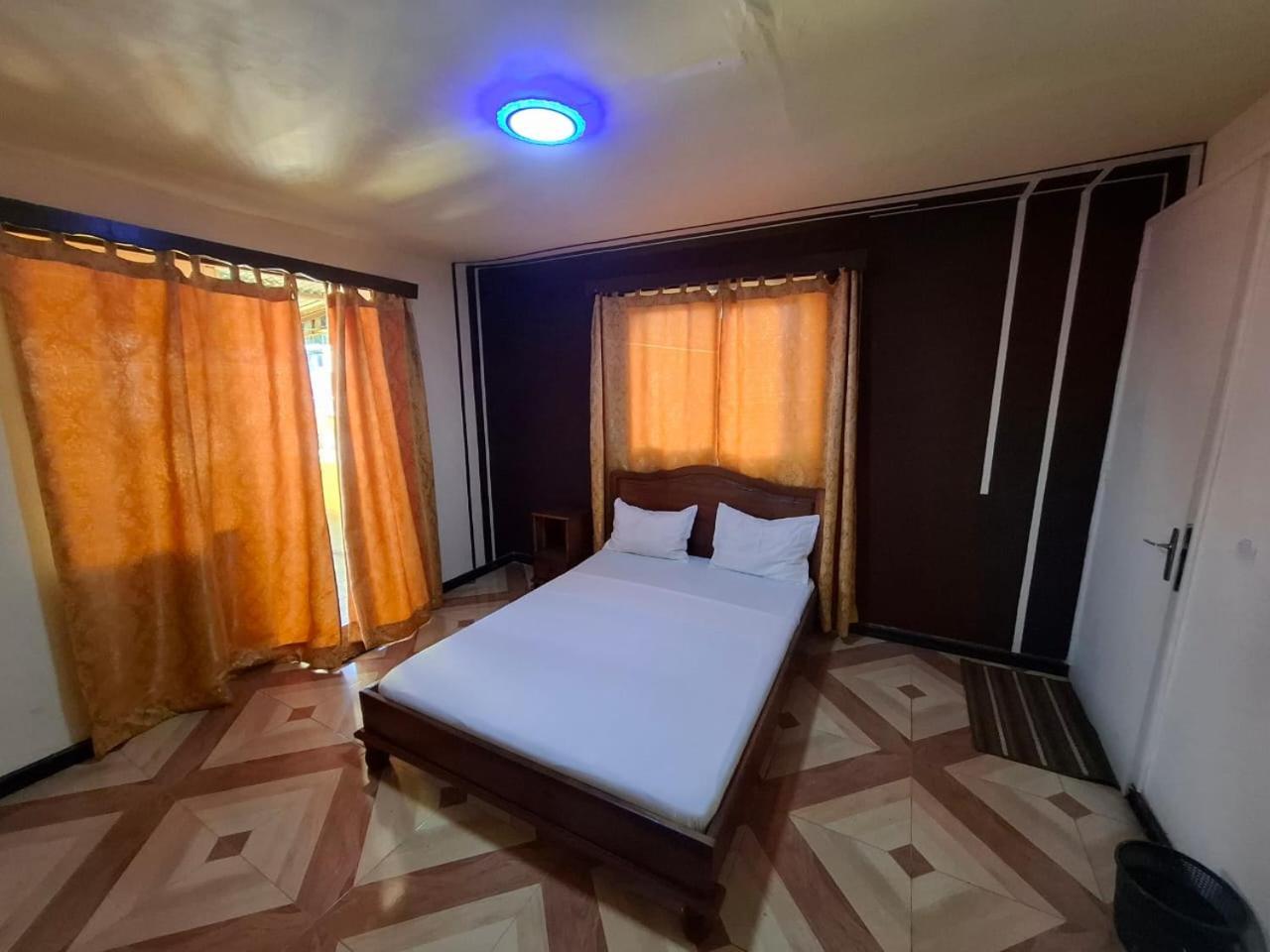 Lotus Hotel Antsiranana 外观 照片