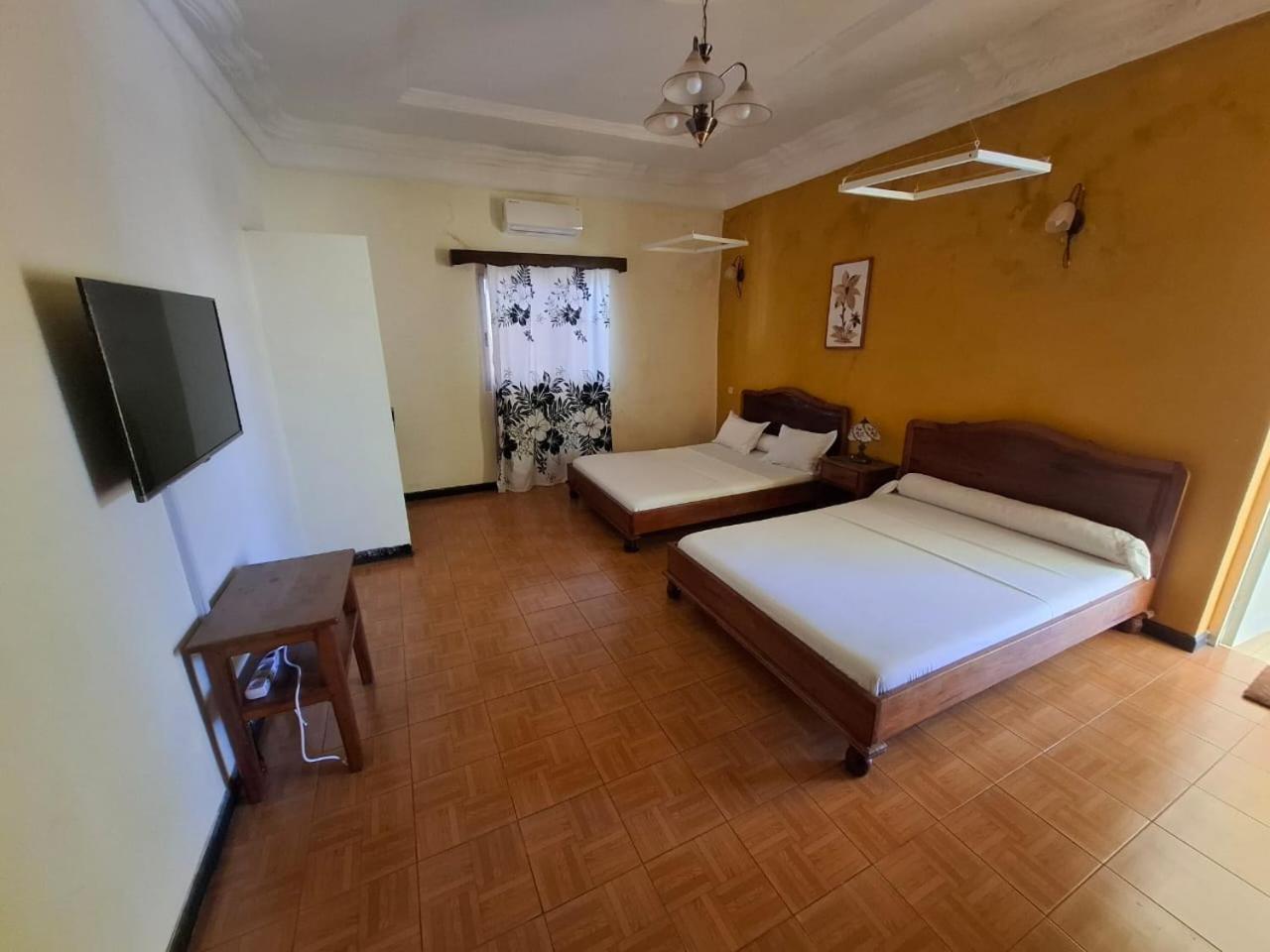 Lotus Hotel Antsiranana 外观 照片