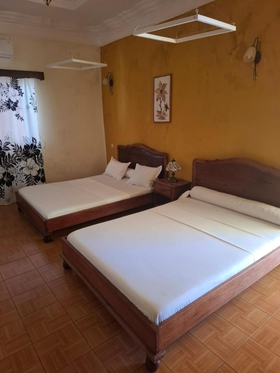 Lotus Hotel Antsiranana 外观 照片